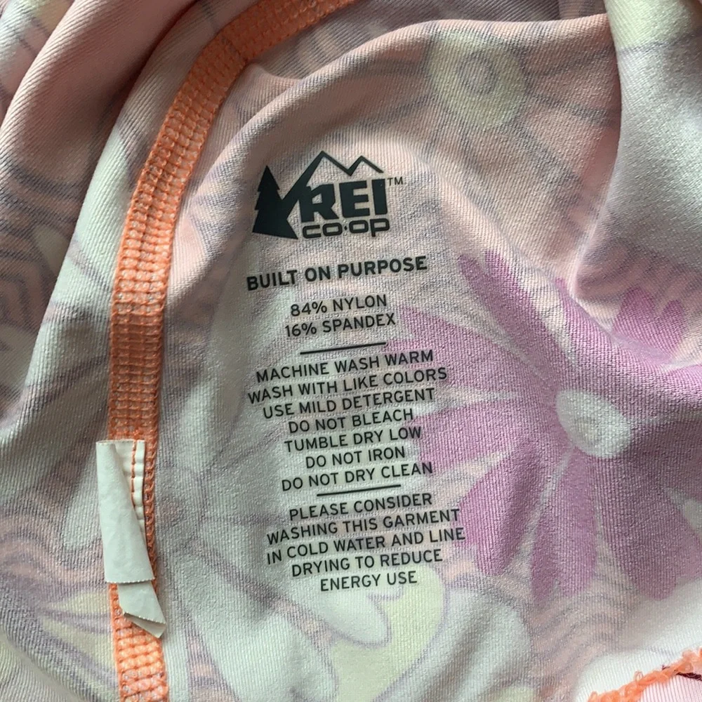 Rei floral peach purple yellow rashguard swim top m 10-12